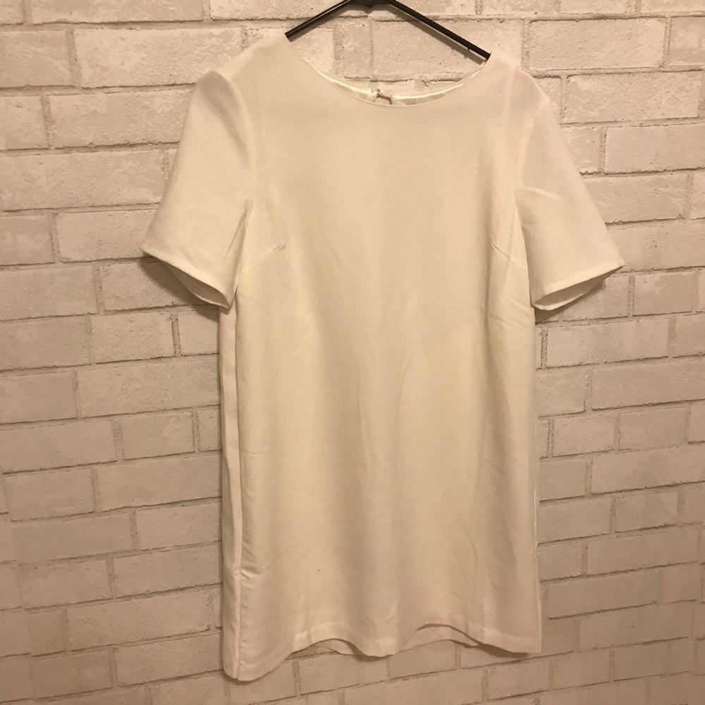 Flowy White open back dress